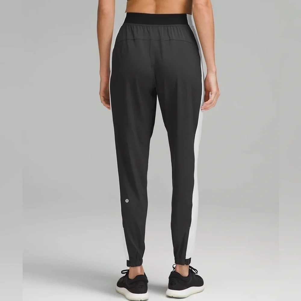 NEW Lululemon High-Rise Jogger
